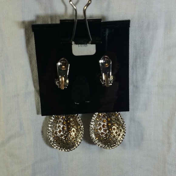 GORGEOUS BOUTIQUE RINESTONE DROP EARRINGS - Picture 2 of 3